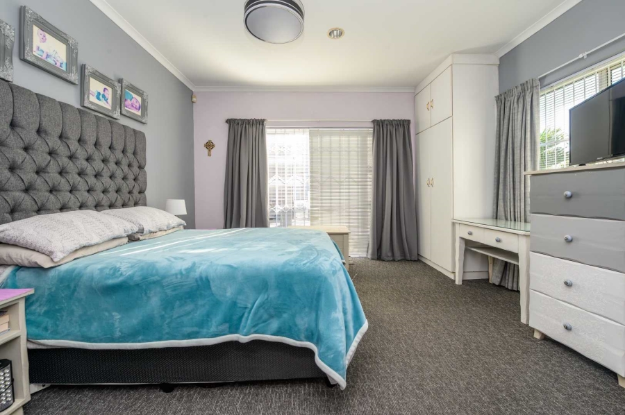 6 Bedroom Property for Sale in Lorraine Eastern Cape